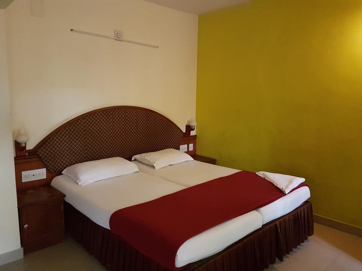 Casa Linda Hotel Kochi Exterior foto