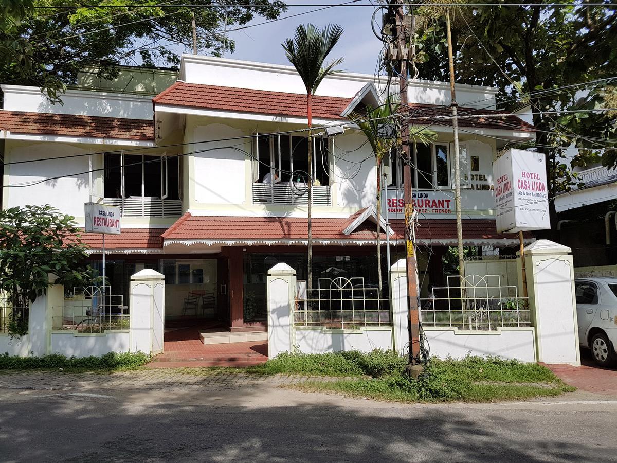 Casa Linda Hotel Kochi Exterior foto